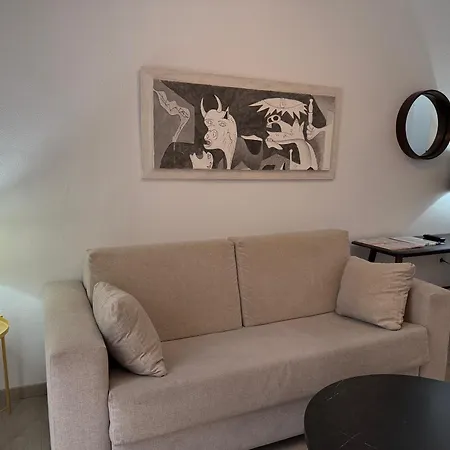 Estudios Placentines Apartament Sewilla